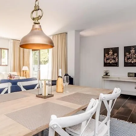 La Cascada - Roomservice Apartment Marbella